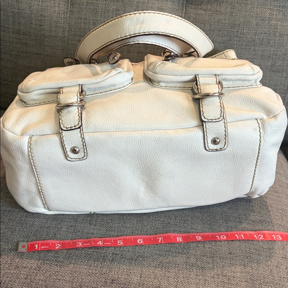 Tignanello White Leather Shoulder Bag with Silver Hardware - Picture 8 of 16